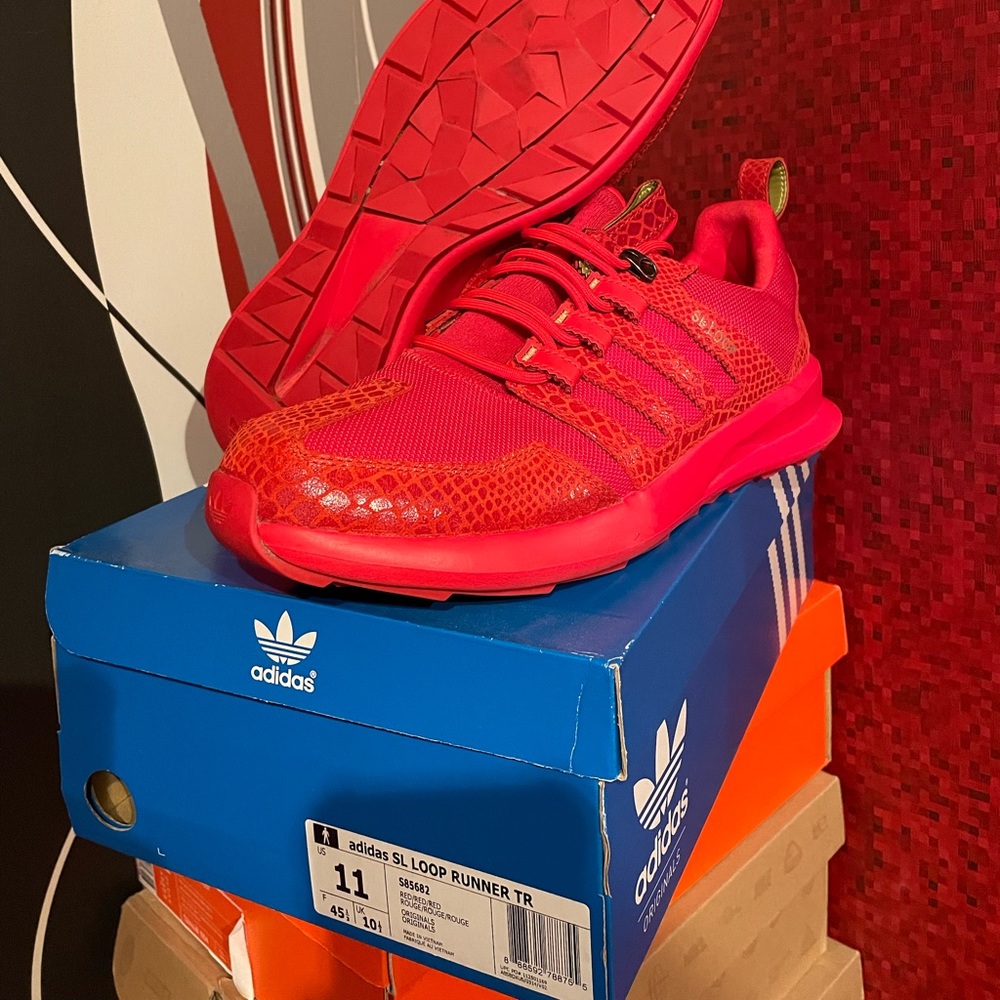 Red Reptile Skin Adidas SL loop size 11